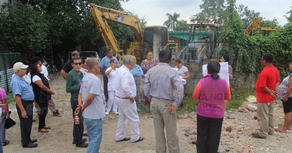 Detuvieron obra en la Salvador Allende