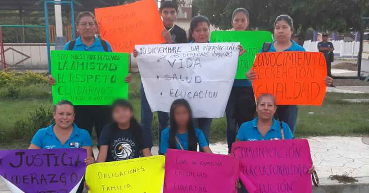 Con desfile difunden y fomentan los derechos