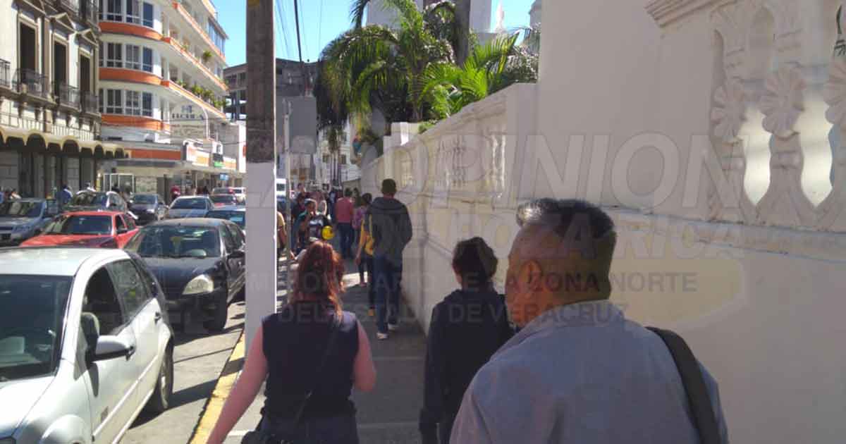 Aumentan las compras, en la víspera de Navidad