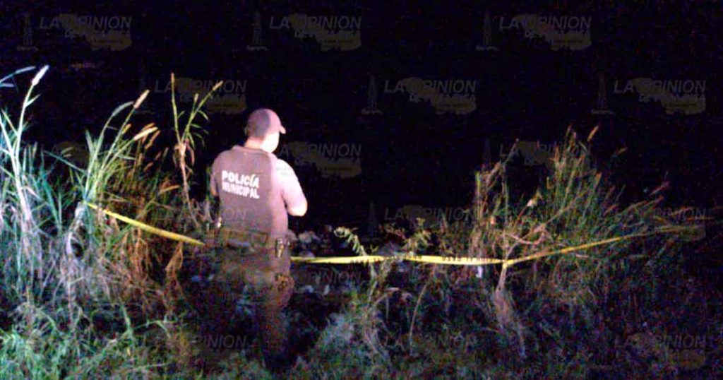 Aparece cuerpo putrefacto sobre el río Tecolutla en Poblado, Espinal