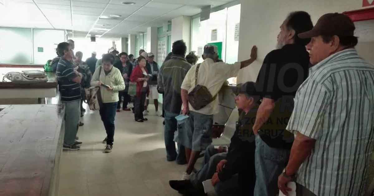 Odisea para surtir recetas; indolencia en el ISSSTE