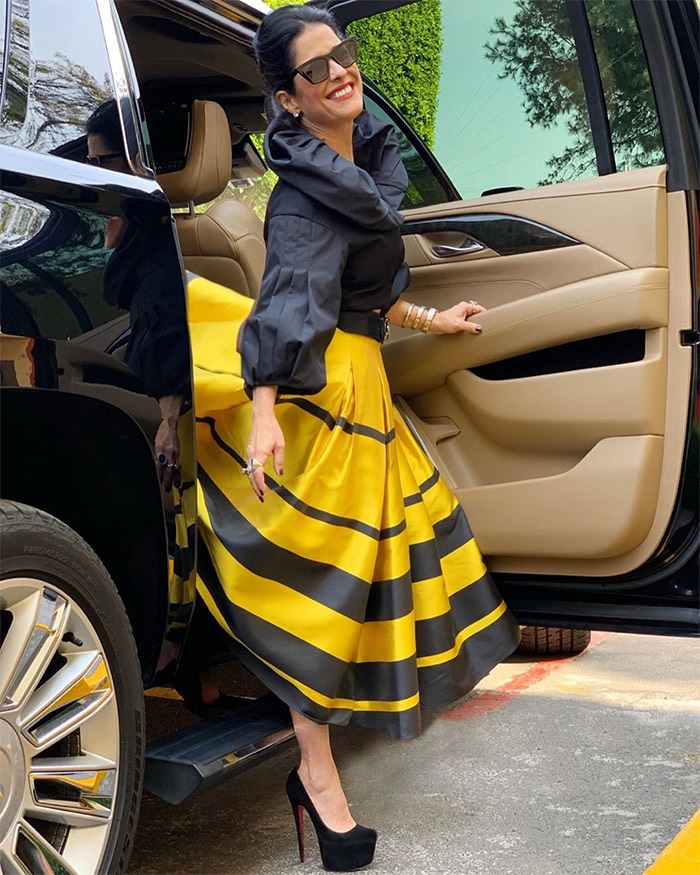 ¡Parando el tráfico de la ciudad con su look!