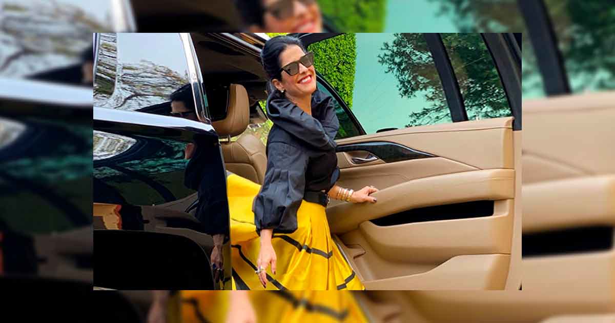 ¡Parando el tráfico de la ciudad con su look!