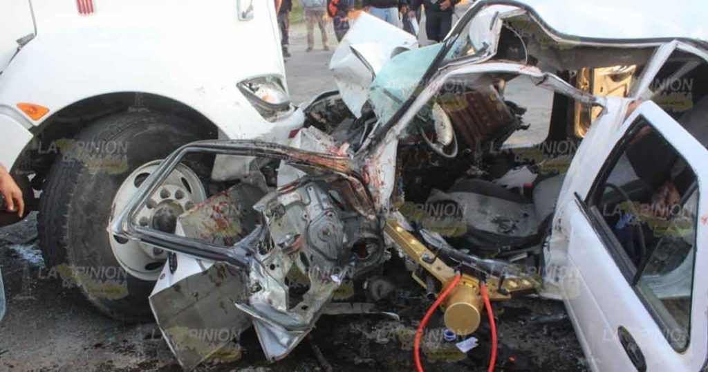 Prensado en accidente en la México-Tuxpan