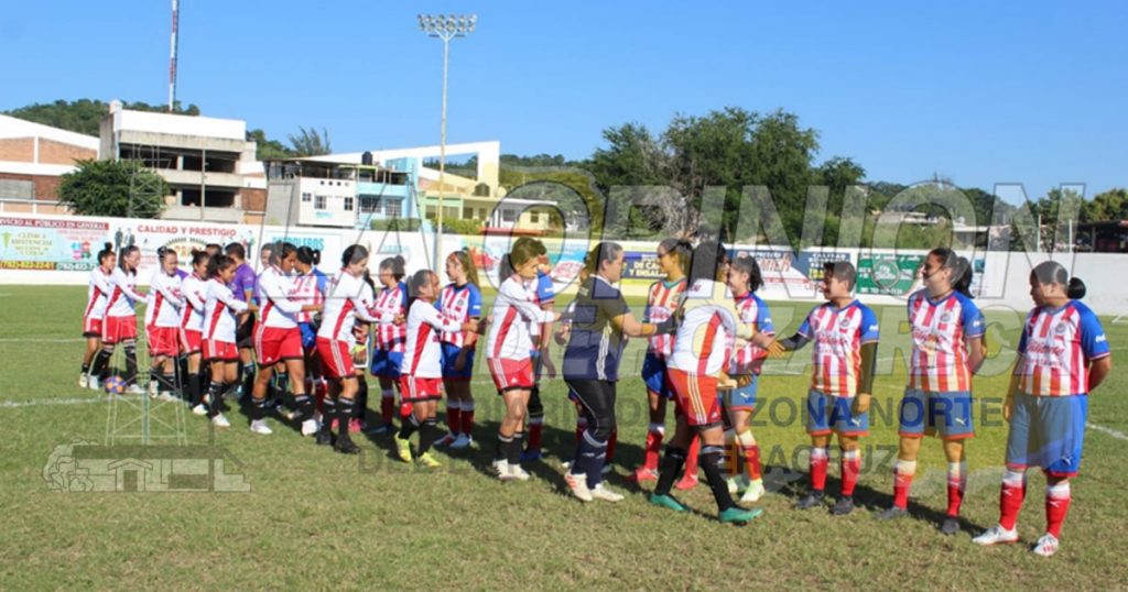 Galería: Final Femenil del Torneo de los Barrios de La Opinión de Poza Rica