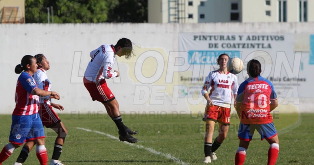 Galería: Final Femenil del Torneo de los Barrios de La Opinión de Poza Rica