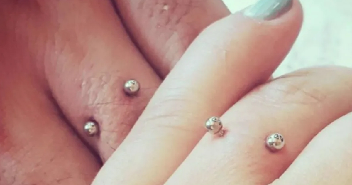 ‘Piercing nupcial’ la tendencia que podría reemplazar al anillo de compromiso