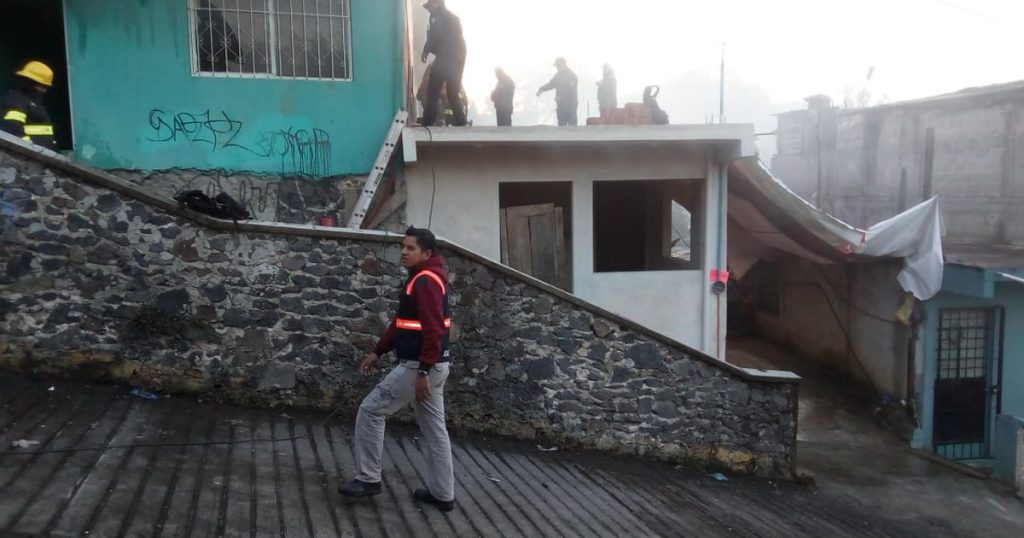 Arde vivienda, muere joven en Xalapa