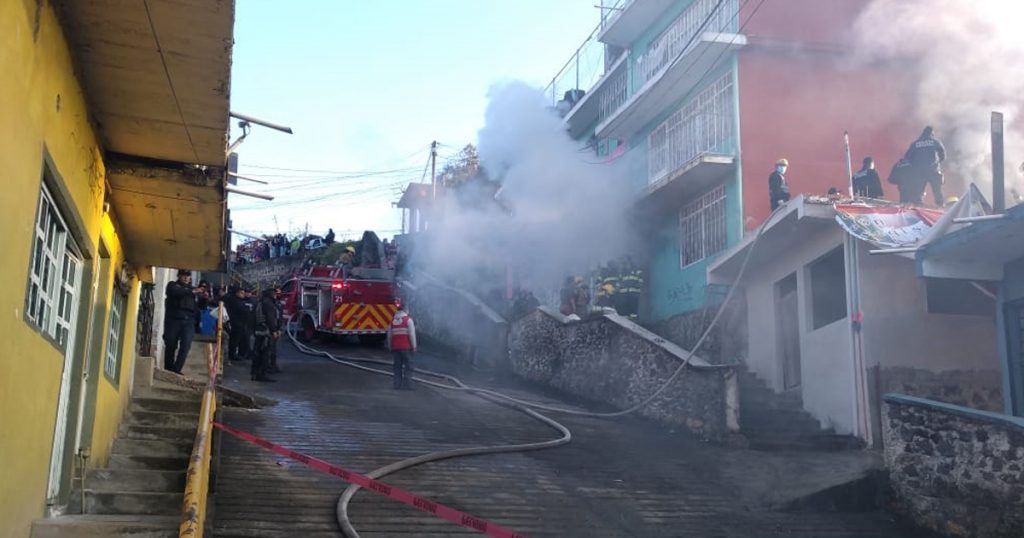 Arde vivienda, muere joven en Xalapa