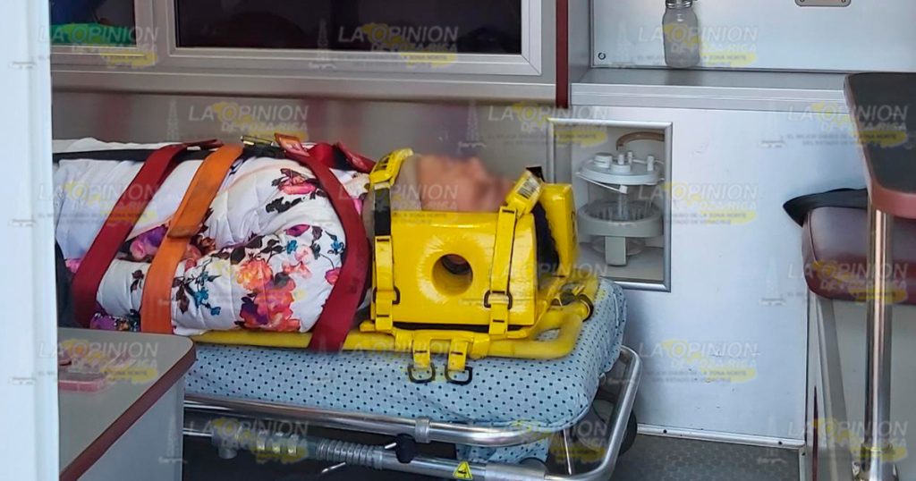 Taxista no guarda su distancia y choca sobre el bulevar Central Poniente en Poza Rica