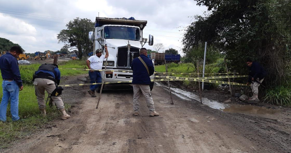 Clausuran trituradora de Piedra en Tantima
