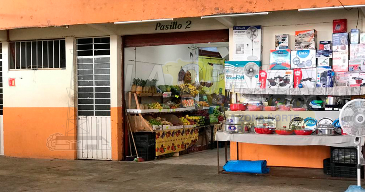 Piden que se desaloje a vendedor por invasor