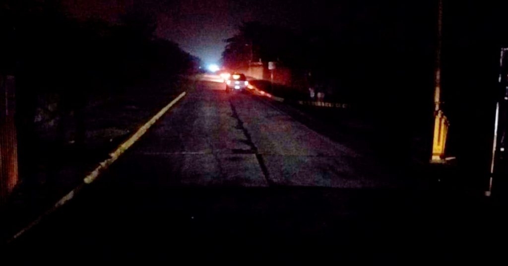 Abren paso por el CPQ Escolín, en Poza Rica