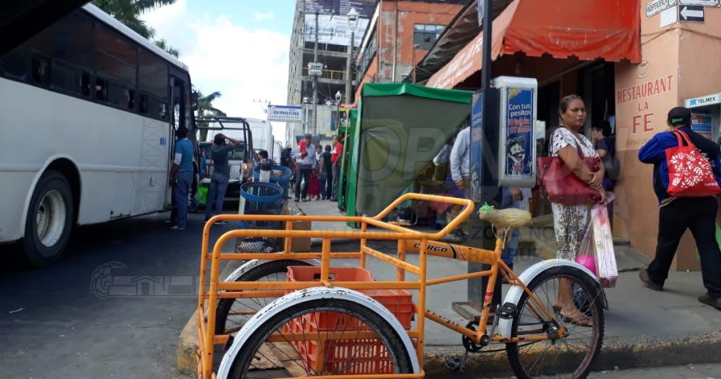 Acechan carteristas al puerto de Tuxpan