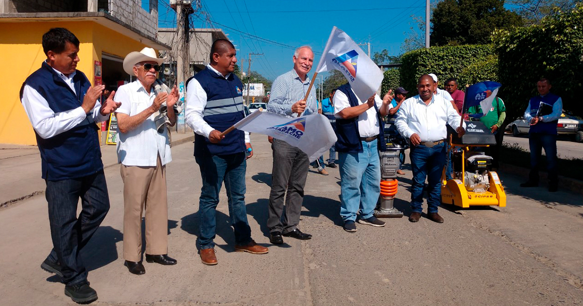 Anuncia Jorge Vera programa de bacheo en la ciudad y en comunidades con calles pavimentadas