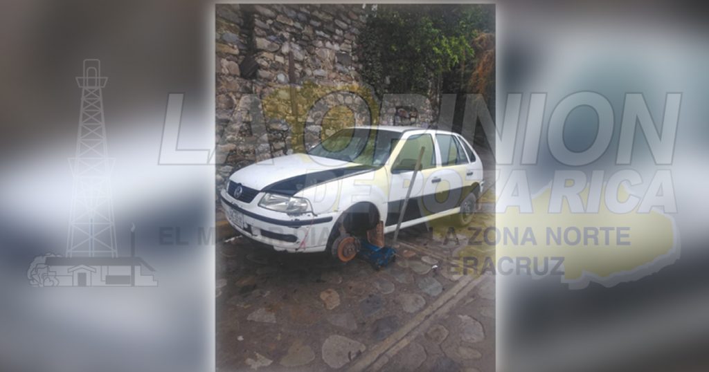 Autos abandonados serán llevados al corralón