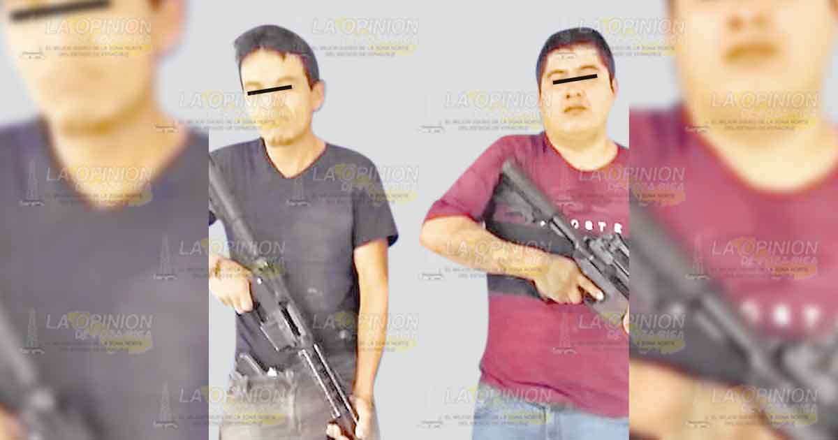 Fuerza Civil asegura a dos sujetos con armas y marihuana