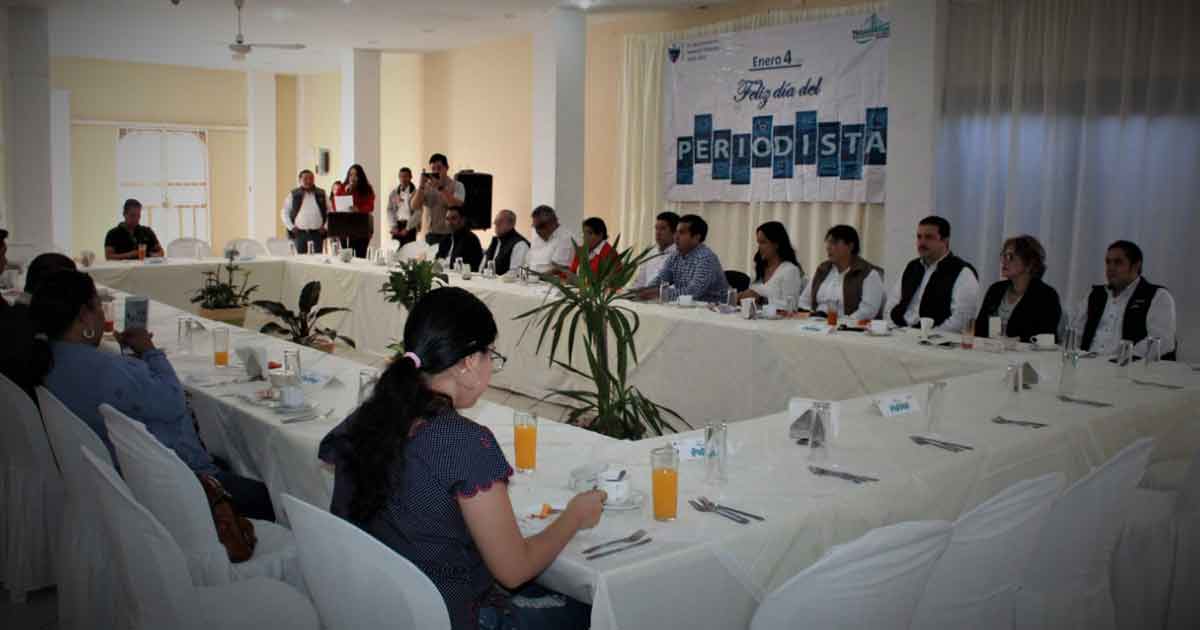 Ayuntamiento de Naranjos reconoce labor de periodistas