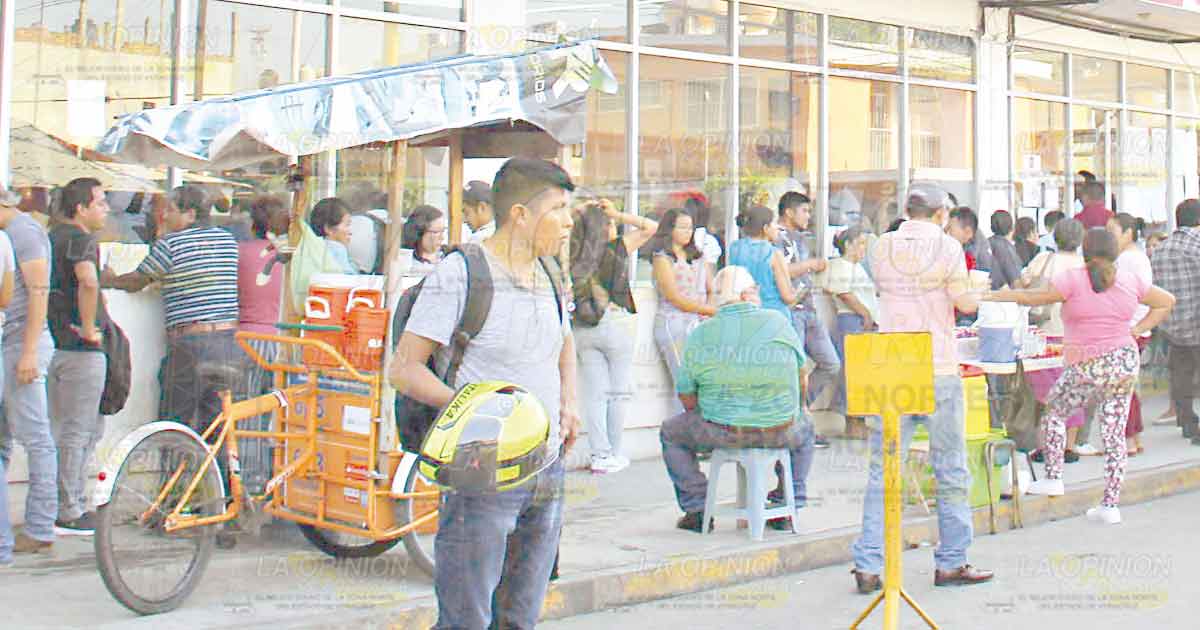 Hasta 200 trámites diarios en la oficina de Hacienda del Estado