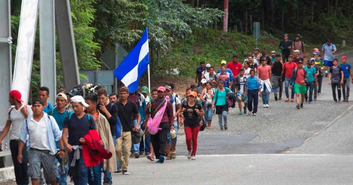 Nueva caravana de migrantes hondureños sale hacia EU