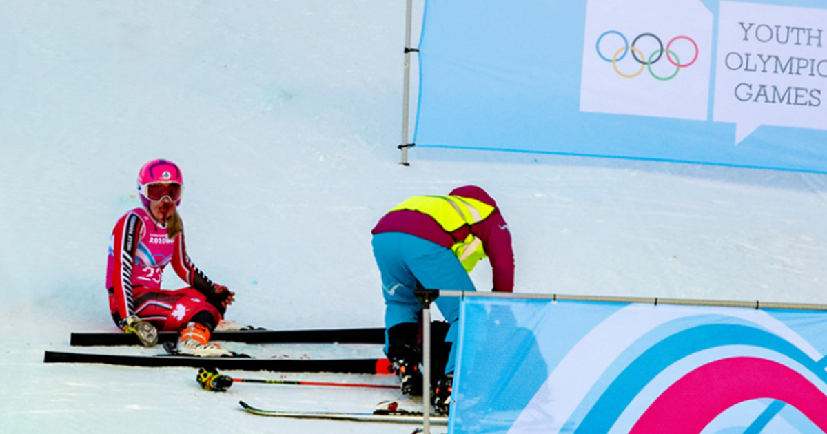 Las desafortunadas caídas en el esquí alpino femenil de Lausanne 2020