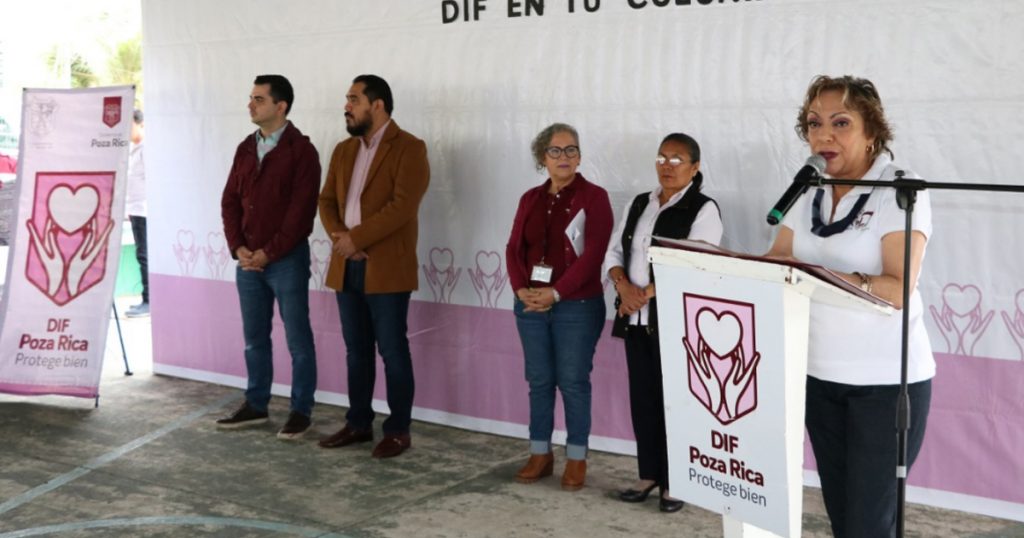 Llevan servicios del DIF a la Colonia Mecánicos de Piso