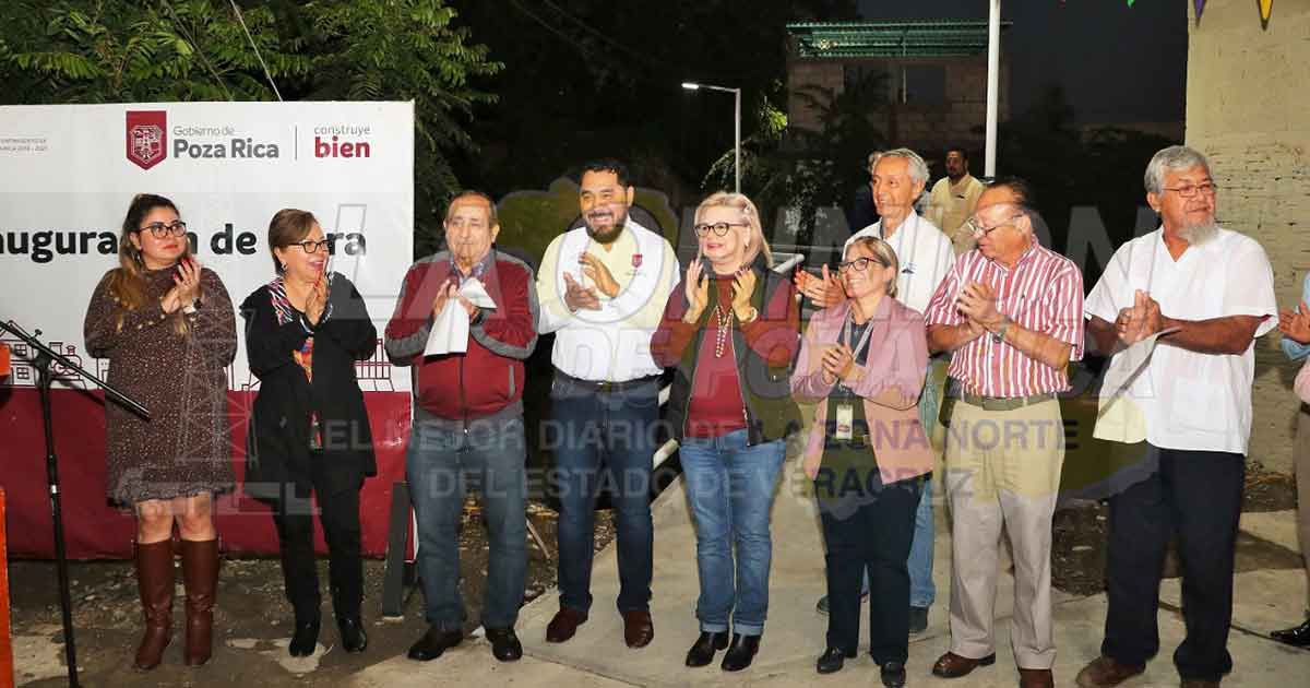 Entrega Javier Velázquez obras por $ 3.5 millones de pesos para sectores populares