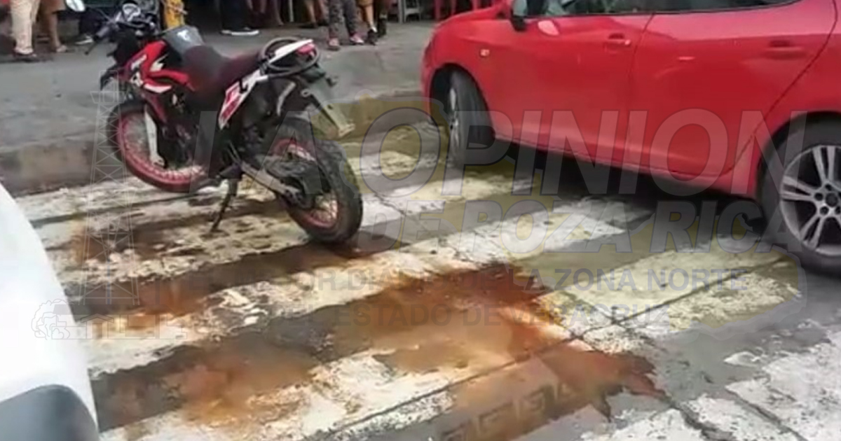 Pestilencia en el estacionamiento del mercado de Tuxpan