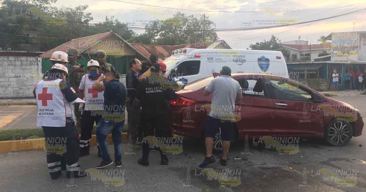 Turista de Edoméx tumba una luminaria