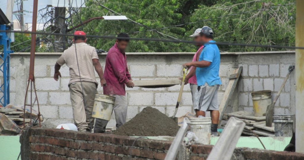 Pésima calidad la rehabilitación del Mercado Hidalgo, locatarios se quejan