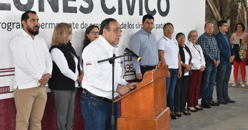 Retoman autoridades Programa Cívico Escolar en la Primaria Aquiles Serdán