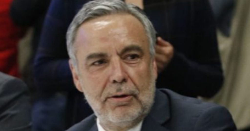 Sale de dirigencia de Morena Yeidckol Polevnsky