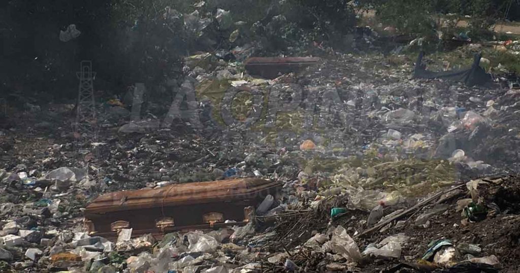 Ataúdes en basurero de Tamiahua