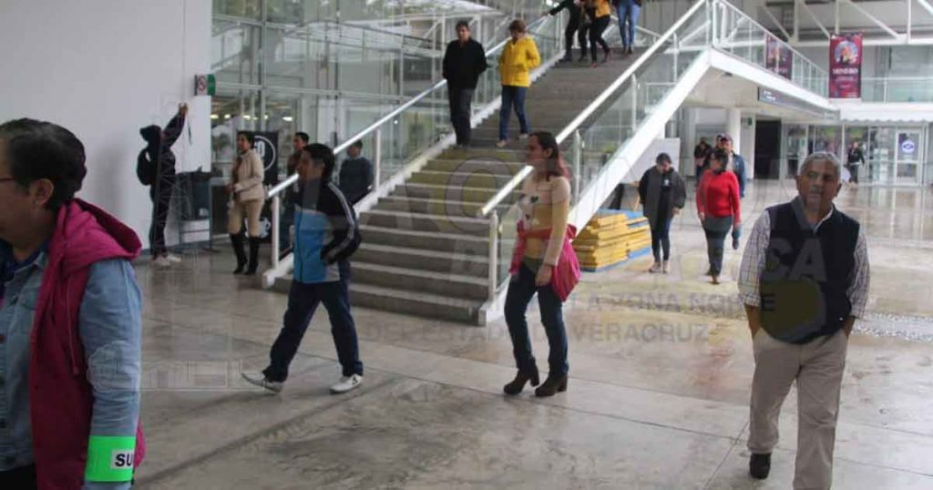 Evacuan jardín de niños en primer Mega Simulacro