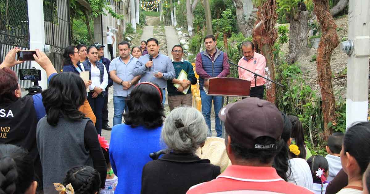 Gobierno atiende necesidades prioritarias en comunidad de Papantla