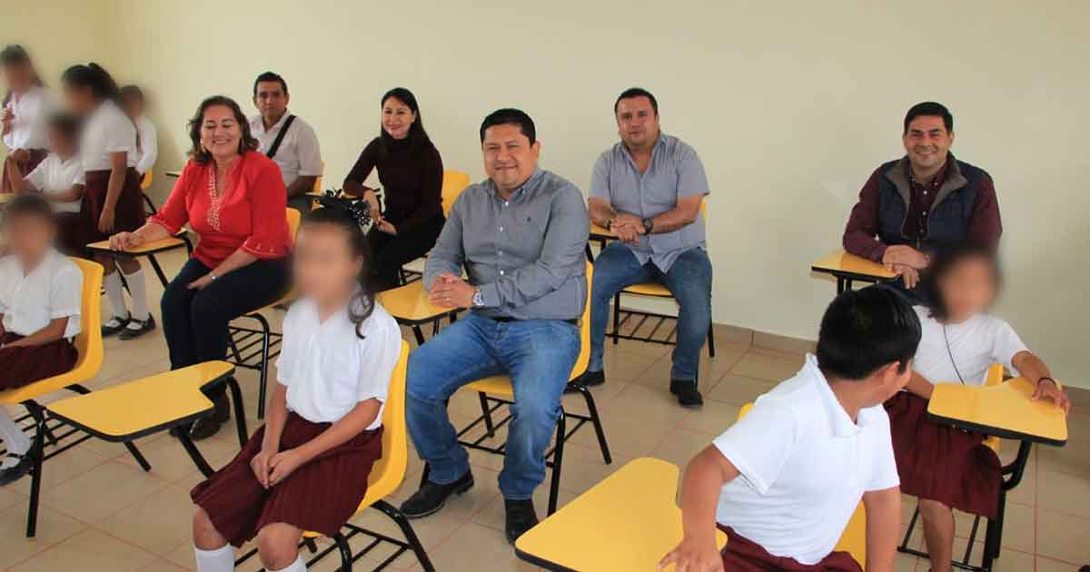 Se mejora la infraestructura educativa en Papantla