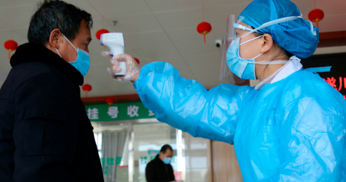 Reclama China a EU esparcer pánico por virus; OMS respalda