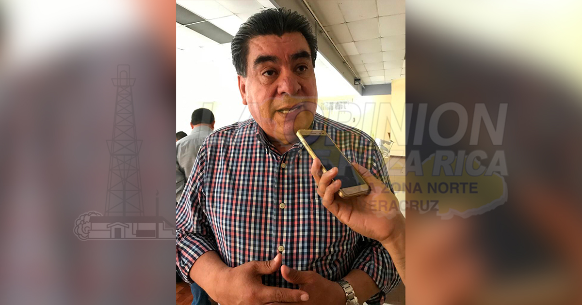 Docentes buscan subir de nivel