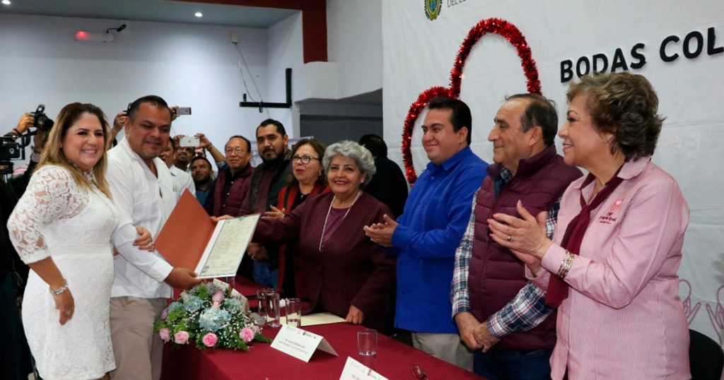 Encabeza Javier Velázquez bodas colectivas para 71 parejas