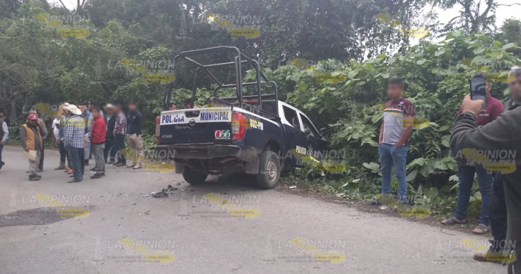 Policía herido en choque, sobre la carretera Coyutla a Filomeno Mata
