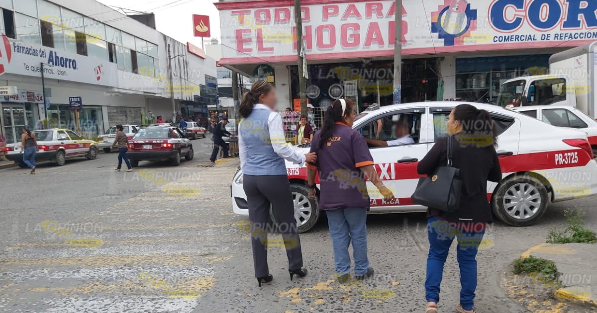 Mujer atropellada en pleno centro en Poza Rica