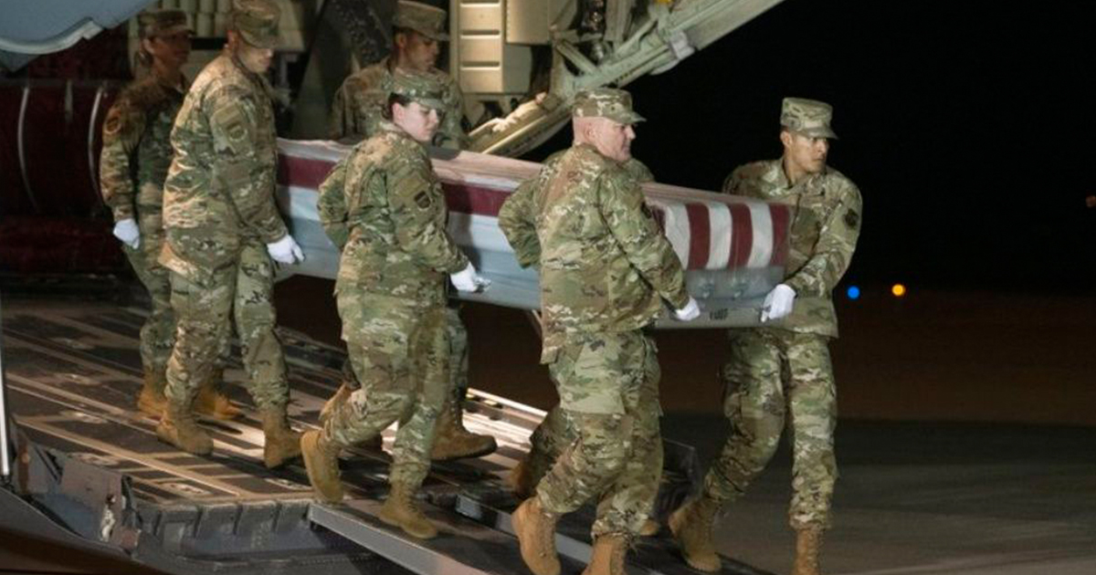 Al Qaeda se adjudica ataque en centro naval de Florida