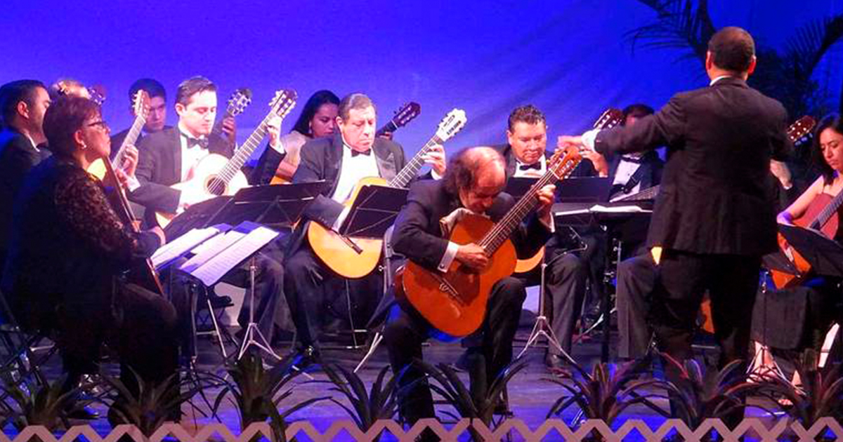 Orquesta de Guitarras de Xalapa celebra aniversario