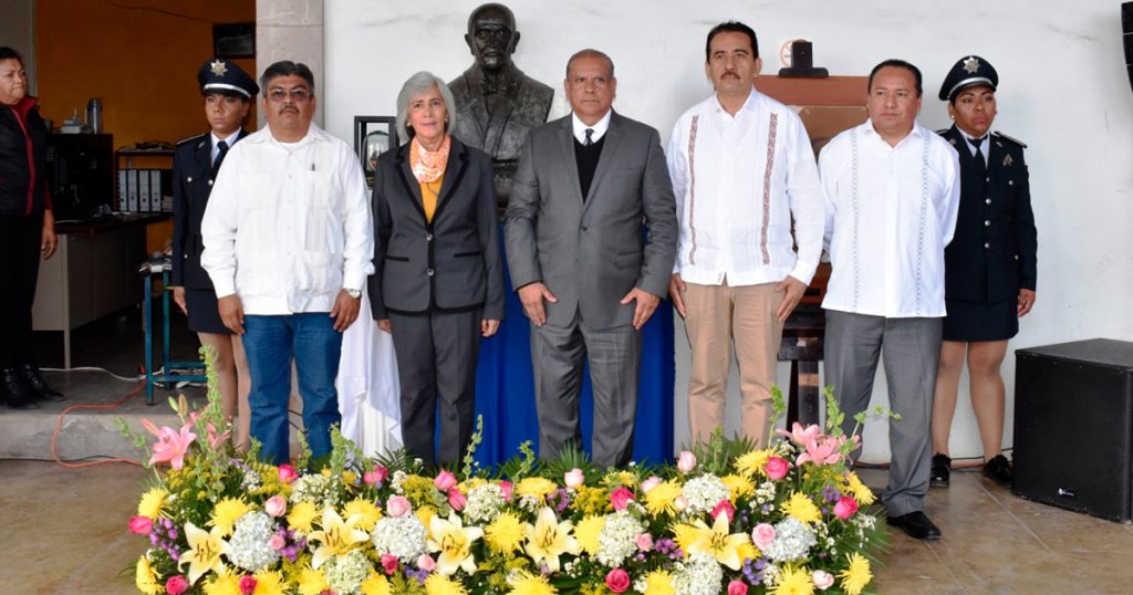Alcaldesa conmemora el 151 aniversario del nombramiento de Heroicaa Tlapacoyan