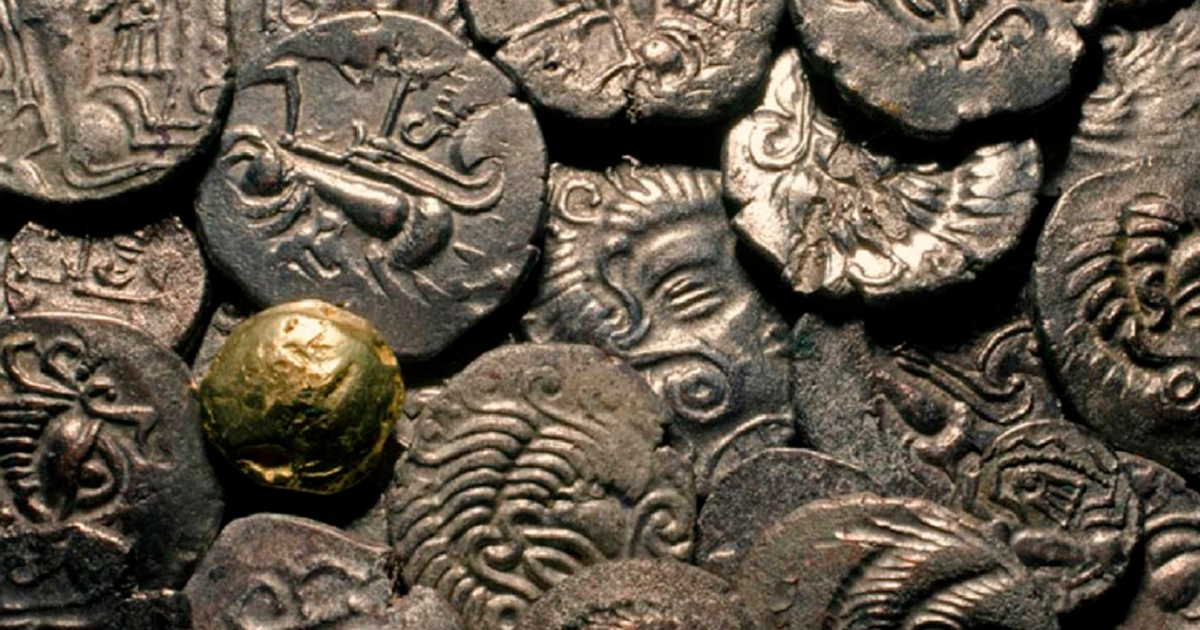 Tesoro de Monedas Celtas de 2000 Años Establece un Nuevo Récord Mundial