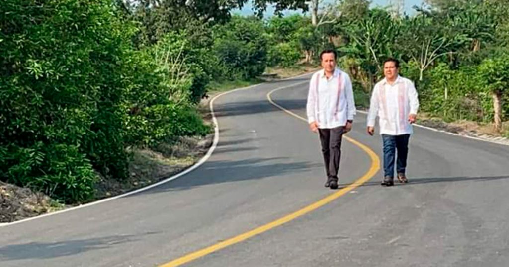 Gobernador y diputado Eric supervisan obra en el llano