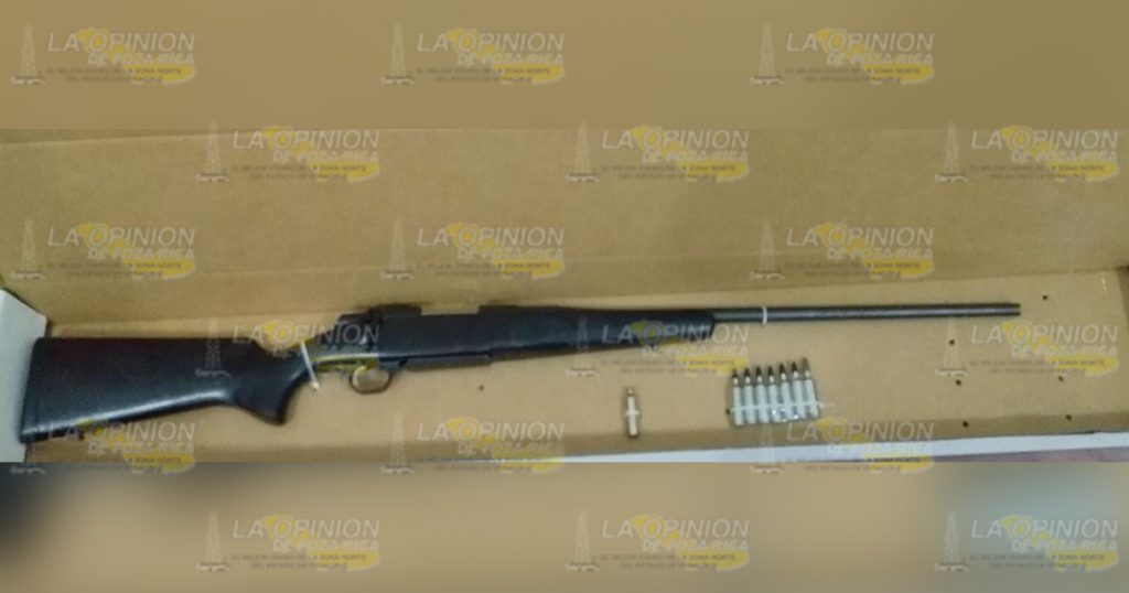 Detienen a pistolero cerca de un pozo petrolero de Papantla