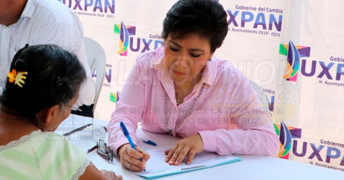 Se le “olvidan” las bodas colectivas a presidenta del DIF de Tuxpan