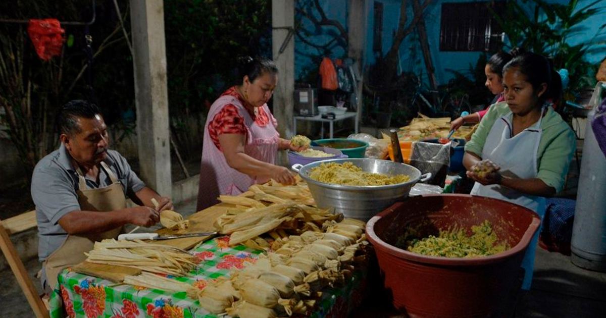 Indígenas conservan legado prehispánico del tamal en México