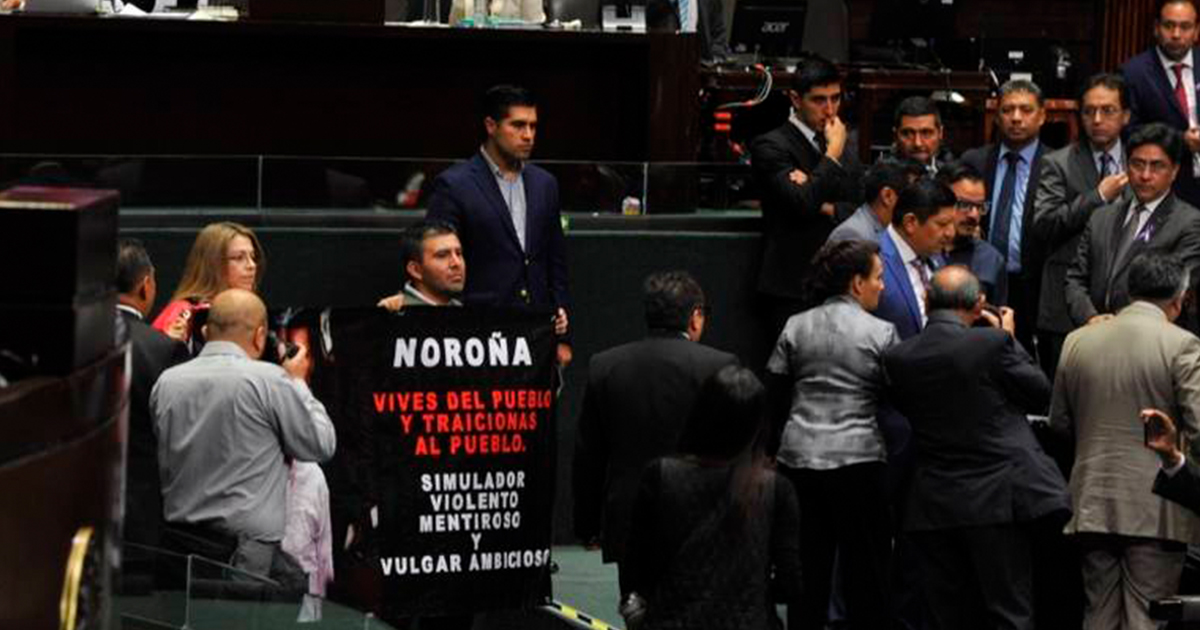 Acusan a Gerardo Fernández Noroña de "prostituir" a su secretaria